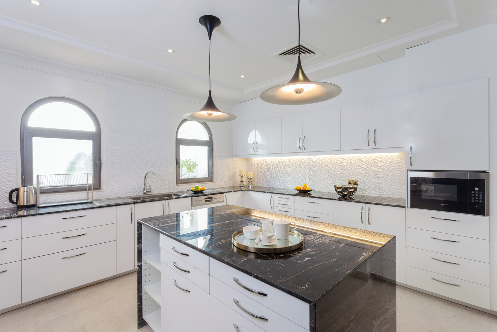 Palm Villa Kitchen, Photo by Milo | Photographer